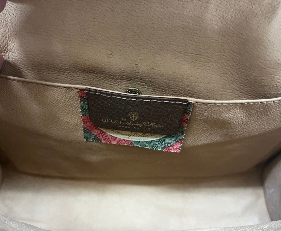 Gucci GGキャンバスクラッチバッグ