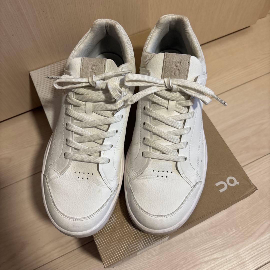 シューズ(男性用) on THE ROGER Centre Court