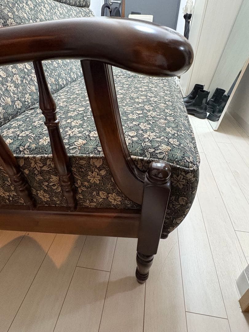 【美品】karimoku 2人掛けソファ 花柄 カリモク コロニアル