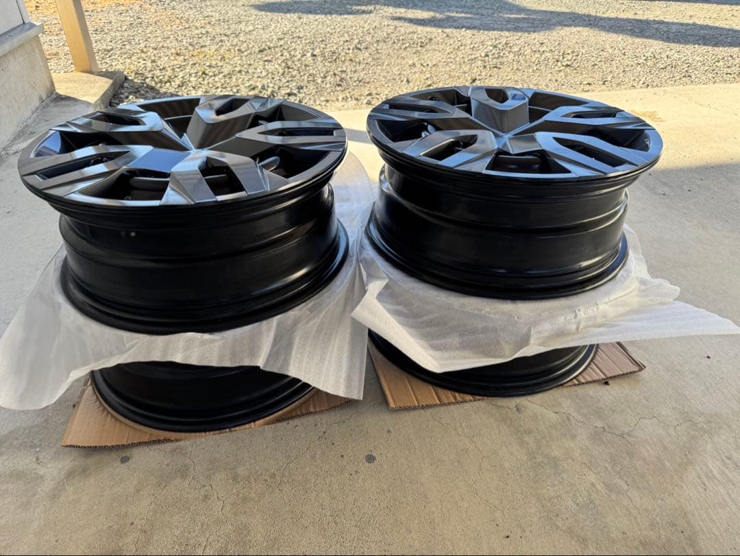 新型プリウス60用　トヨタ純正　スチールホイール&ホイルキャップ