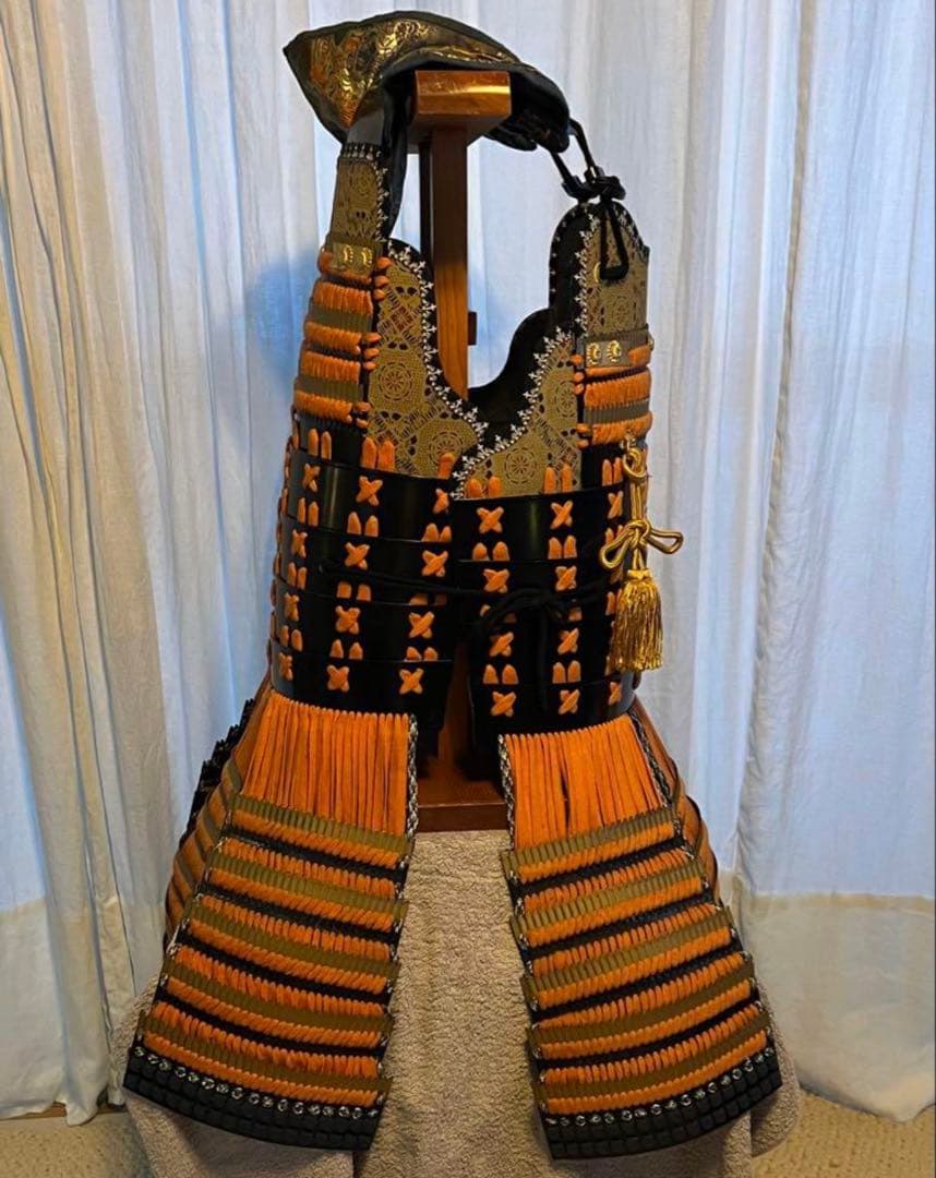 【新品同様】丸武工房製【現代 甲冑•等身大】当世素掛紺白茶糸威具足【胴 鎧】