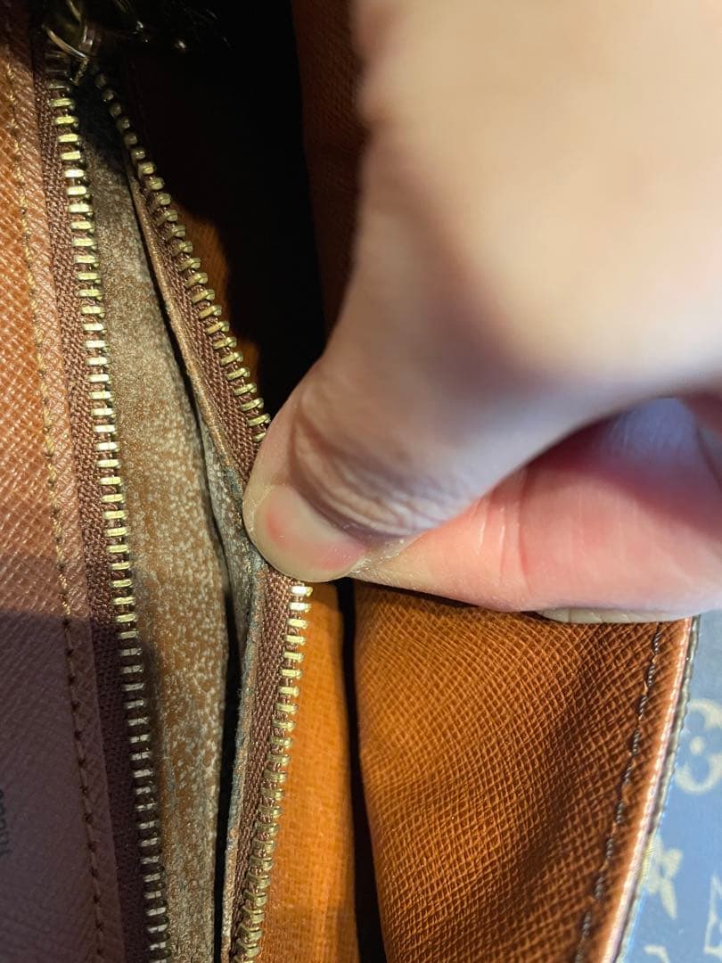 Louis Vuitton ヴィトンモノグラムショルダーバッグ