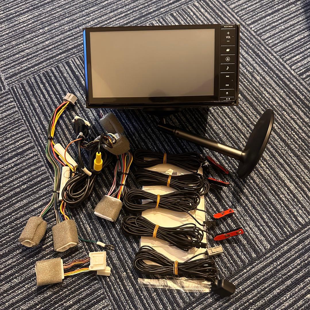 ダイハツ純正ナビ　NSZN-W64D フルセグ　Bluetooth