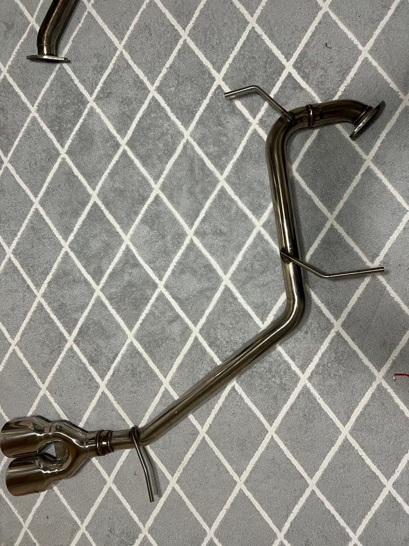 【スリーキャッツ】リアストレートマフラーノア・ヴォクシー/80系/モデリスタ対応