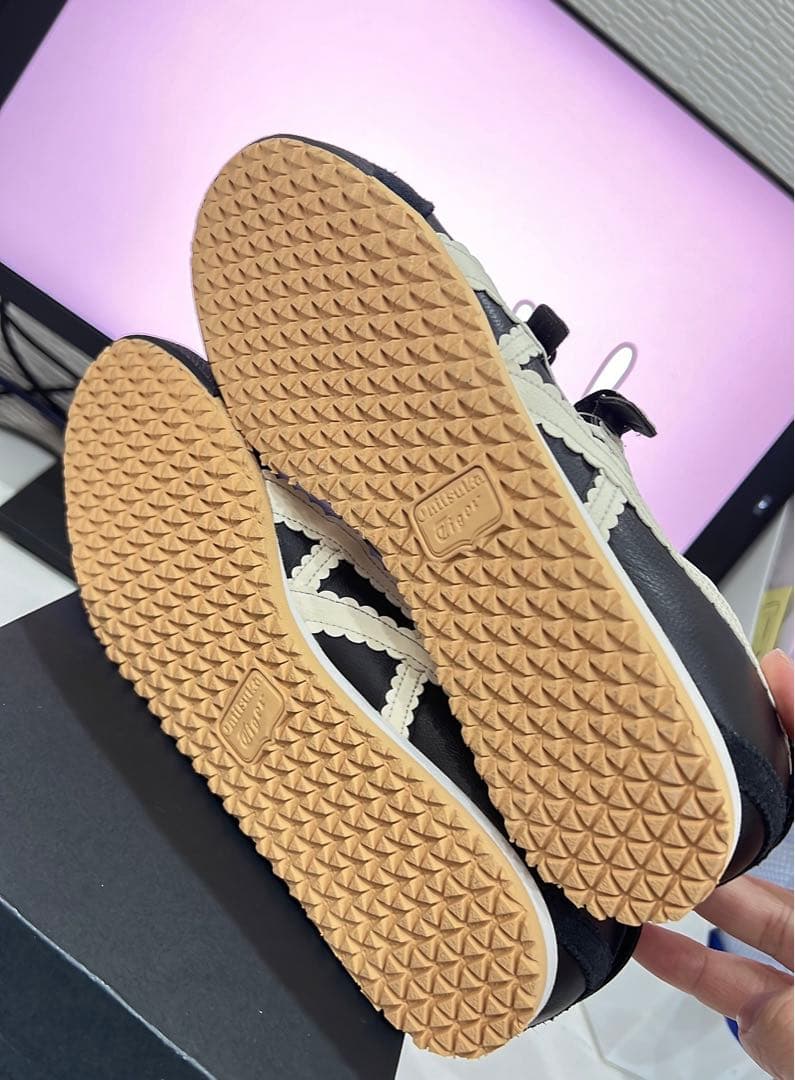 オニツカタイガー ウィメンズ メキシコ66 TGRS ブラック/クリーム