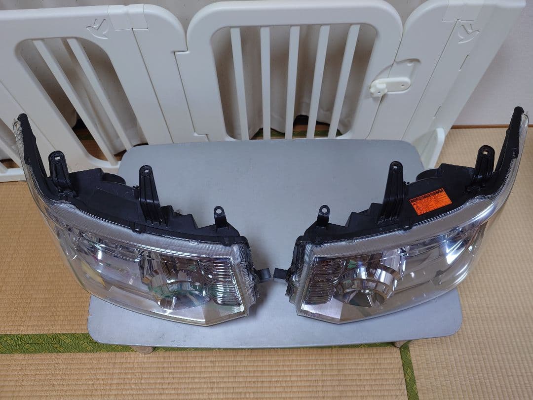 デリカD5 純正ヘッドライト　左右　極上美品　早い者勝ち❕️