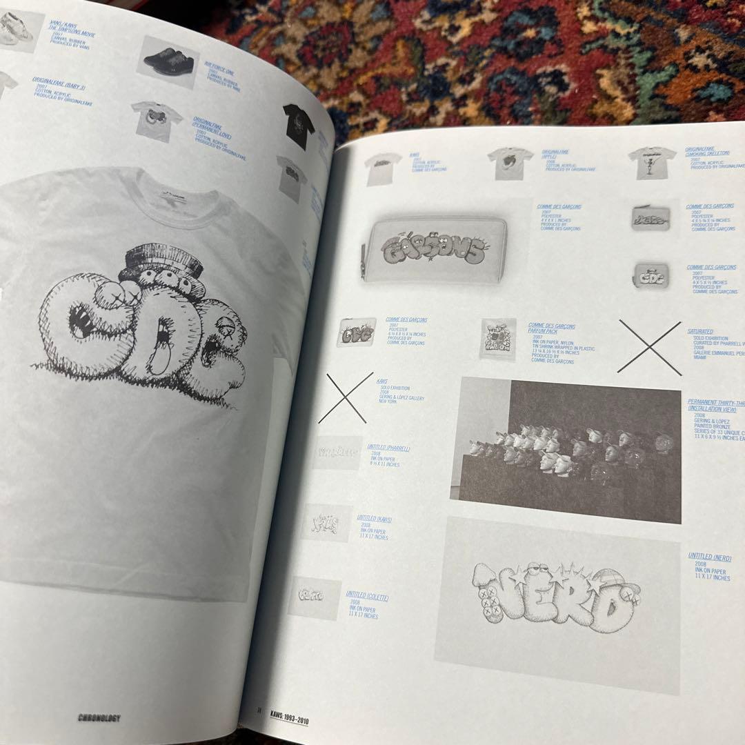 カウズ　kaws アートブック 作品集 洋書　希少