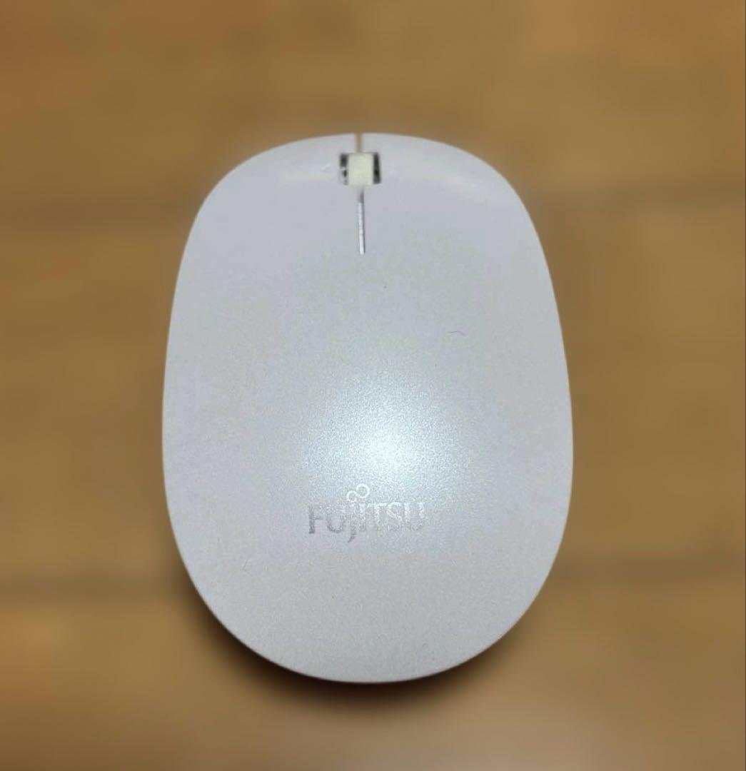 富士通 ESPRIMO WF1/G3（型番：FMVFH01003） 初期化済