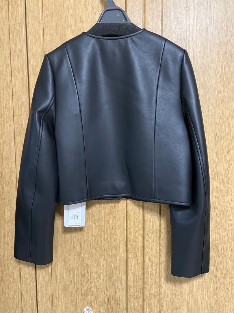 【新品】セルフォード　レザーライクノーカラージャケット