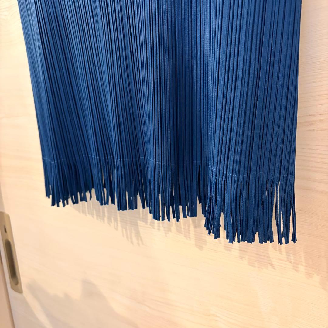 プリーツプリーズ　ブルー系　フリンジ　トップス　美品