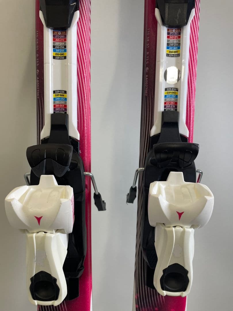 ATOMICスキー板150cm ストック105cm付セット