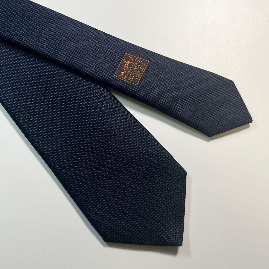 希少✨極美品✨HERMES エルメス　ネクタイ　サントノーレ　ナロータイ　濃紺