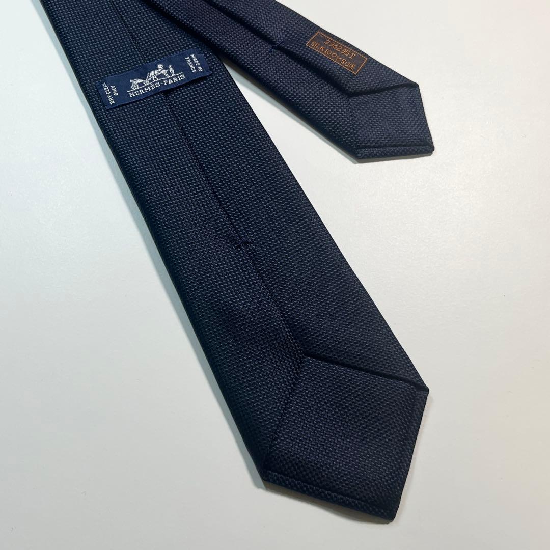 希少✨極美品✨HERMES エルメス　ネクタイ　サントノーレ　ナロータイ　濃紺
