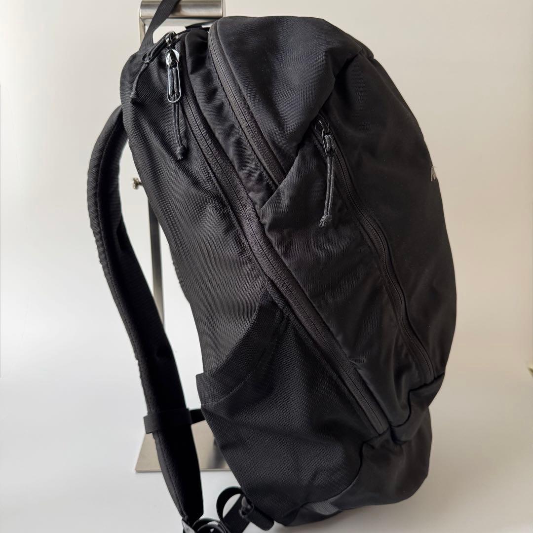【美品】アークテリクス 旧型 マンティス26リュック ブラック