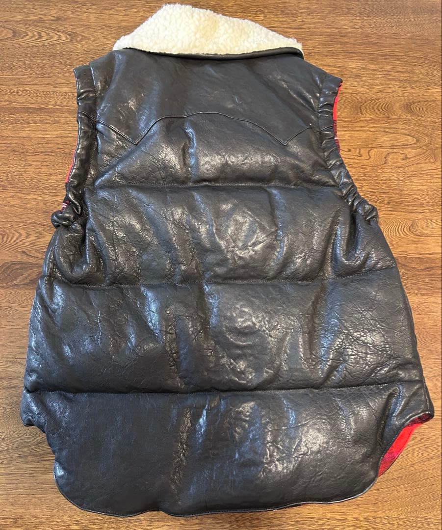 【トゥモローランド】ラムレザーダウンベスト