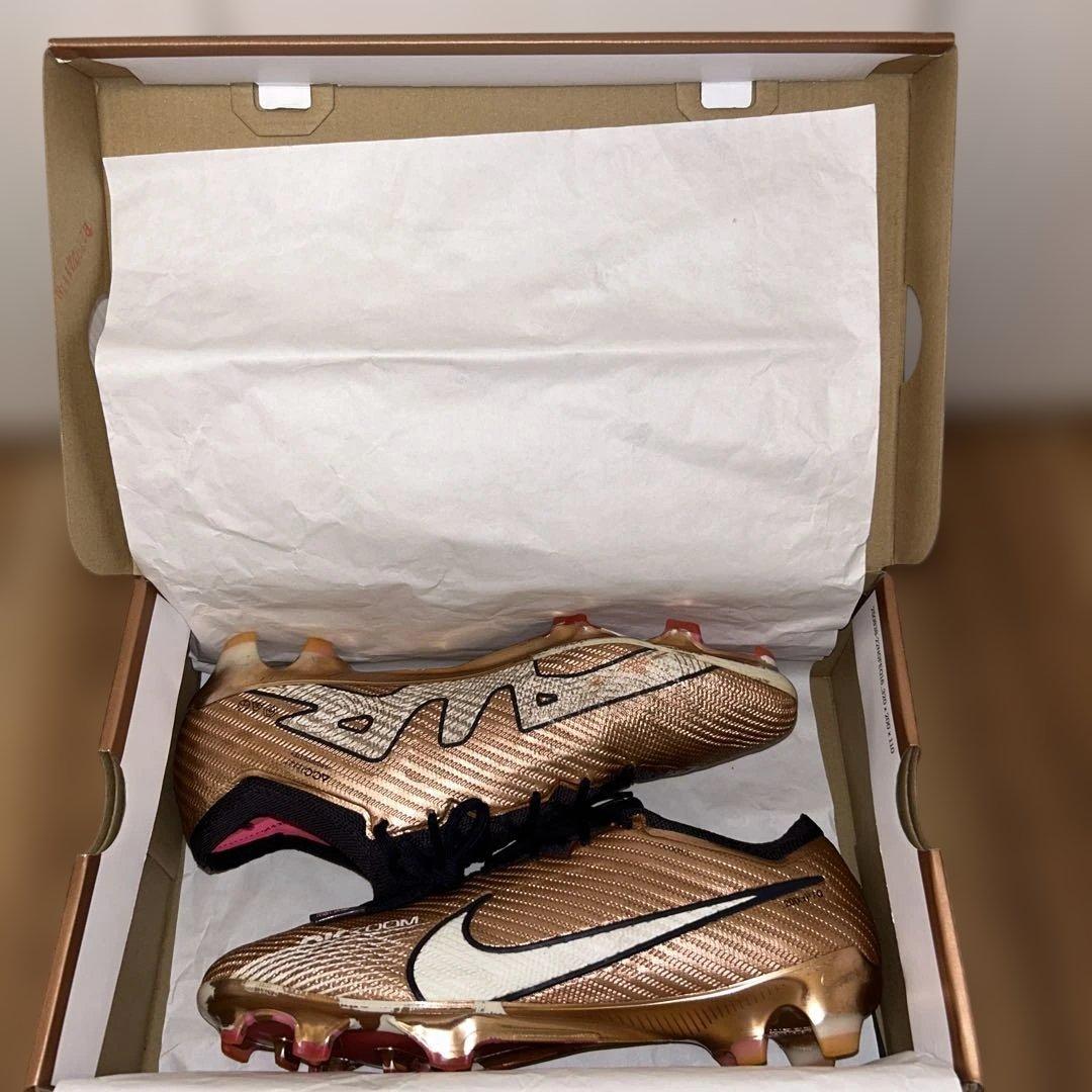 【超軽量】ナイキNIKE マーキュリアル ズームヴェイパー15 エリートFG