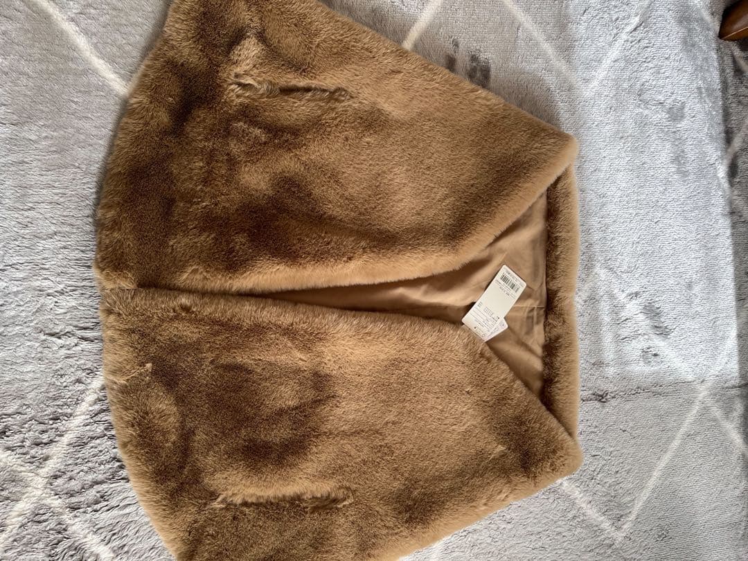 【タグ付き未使用】JENNE ファーケープ