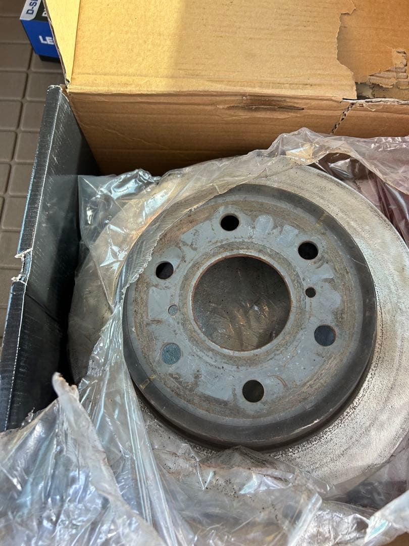 07エスカレードリアブレーキローター