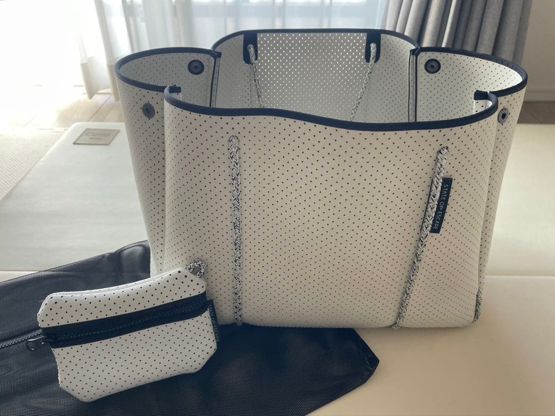 Sale!!【State of Escape】エスケープ トートバッグ ホワイト