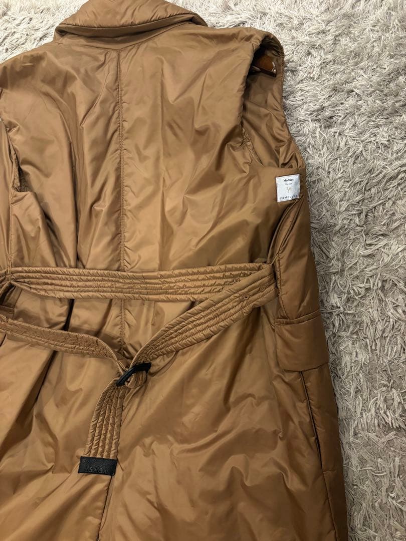 みかん　MaxMara The Cube ブラウンベスト