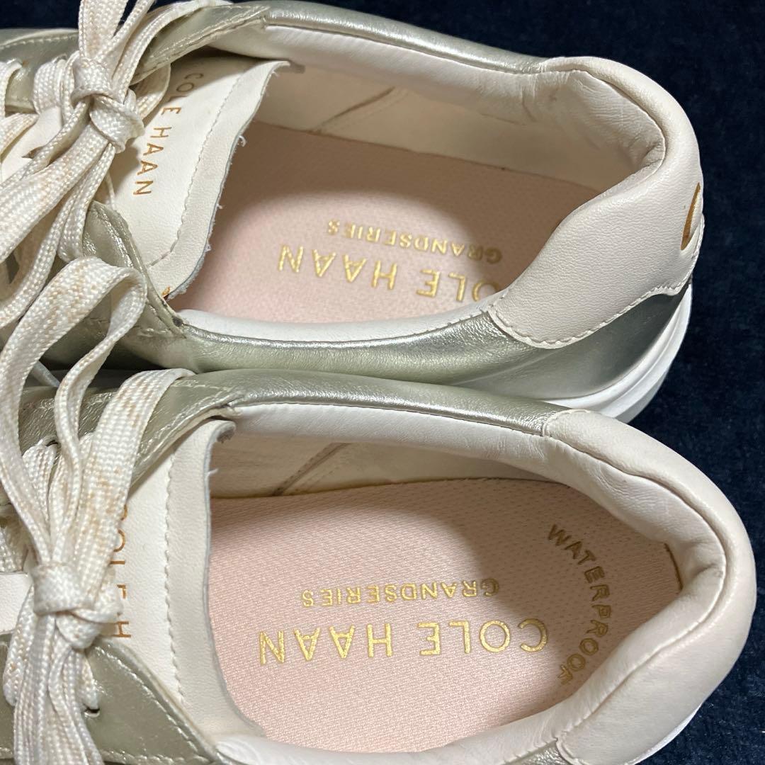 美品！ゴルフシューズ　コールハーン　レディース　24センチ　ウォータープルーフ