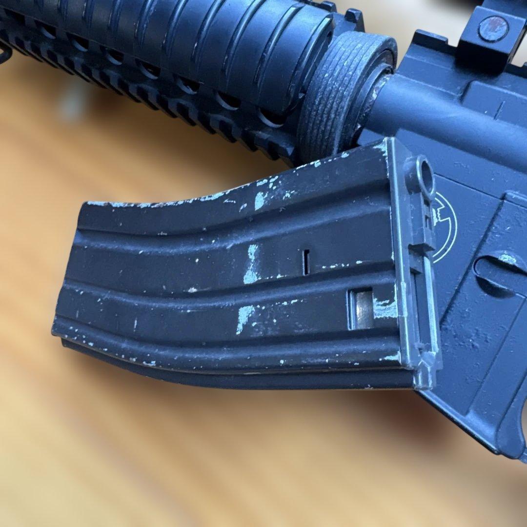 ジャンク品　M4A1 電動ガン ブラック スコープ付き