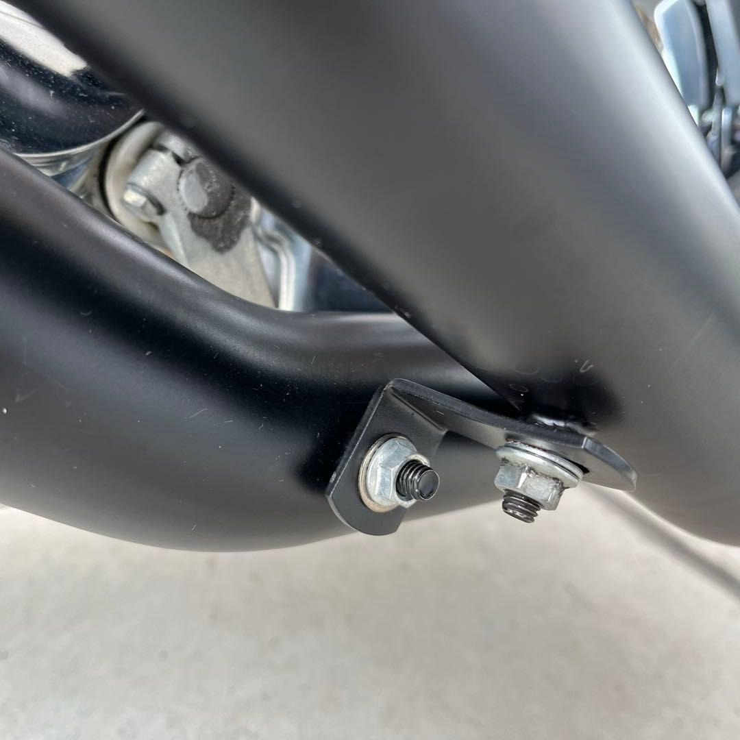 ドラッグスター 400 マフラー、プッシュロッド、エアクリーナーカバー