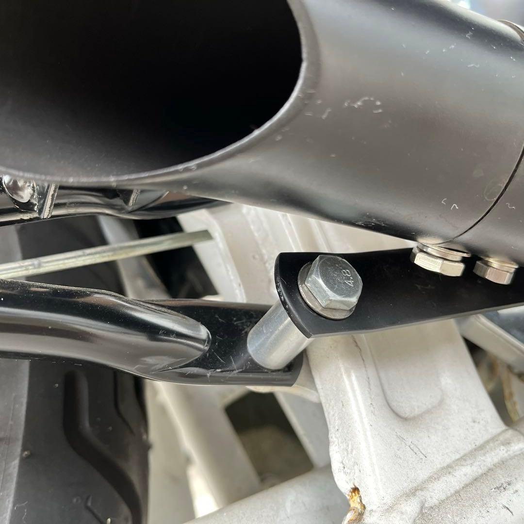 ドラッグスター 400 マフラー、プッシュロッド、エアクリーナーカバー