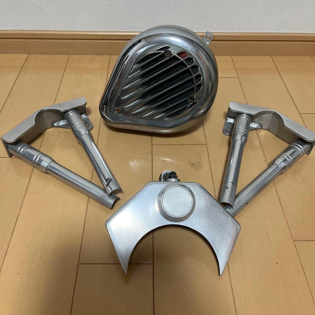 ドラッグスター 400 マフラー、プッシュロッド、エアクリーナーカバー