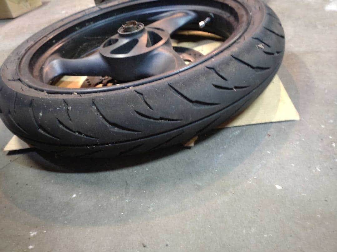 カワサキ　バリオスⅡ　前後ホイールセット