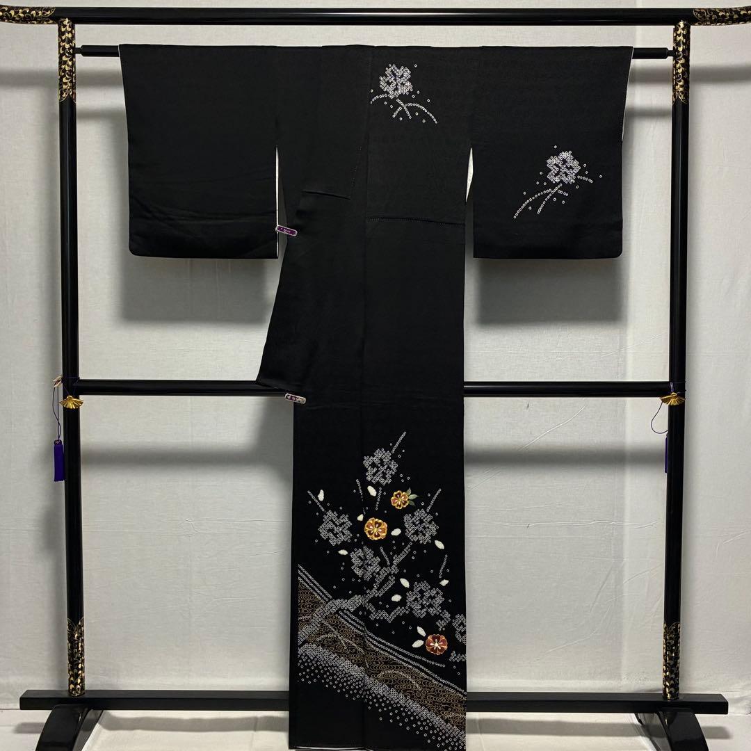 D142 訪問着　絞り　桜刺繍　枝垂れ桜　黒地　正絹　着物　袷　美品