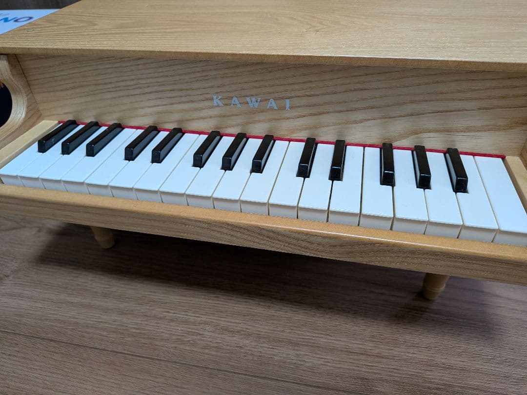 美品　KAWAIミニピアノ グランドピアノ ナチュラル 1144