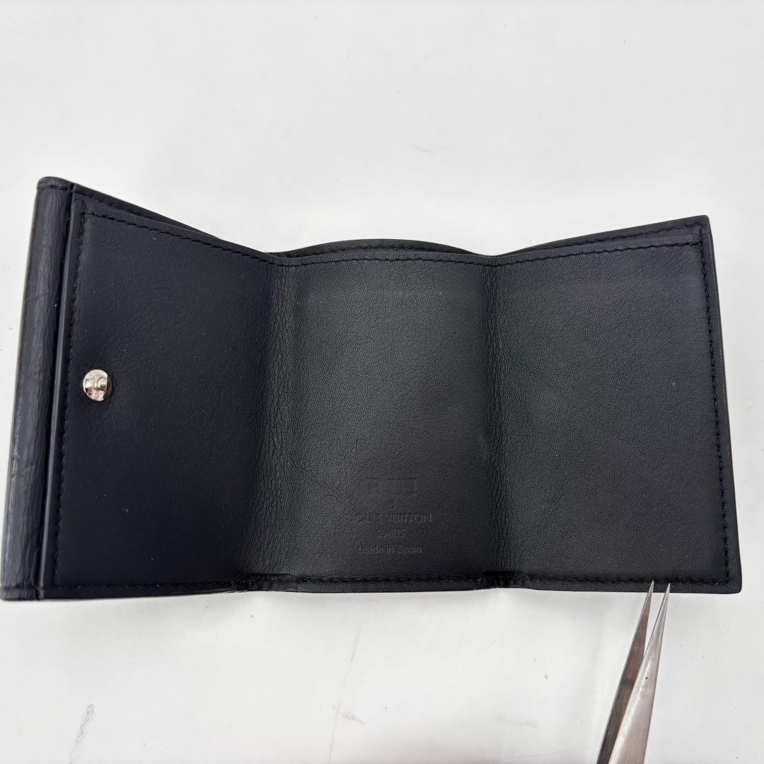 ルイヴィトン M67631 ディスカバリー コンパクト ウォレット シャドウ