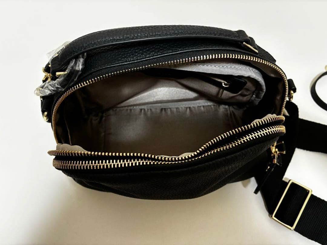 ヘイニ　はあちゅうコラボ　本革ショルダー