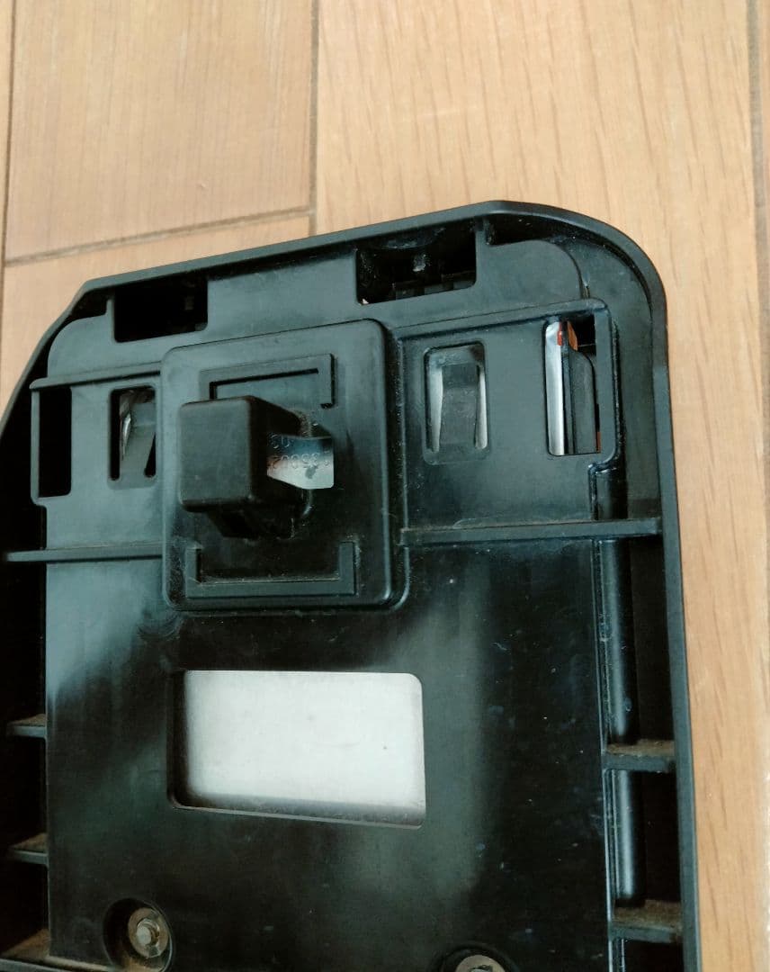 日産セレナC27後期 ブラインドスポットモニターセンサー