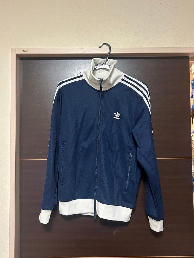 adidas ネイビー　クラシックトラックジャケット