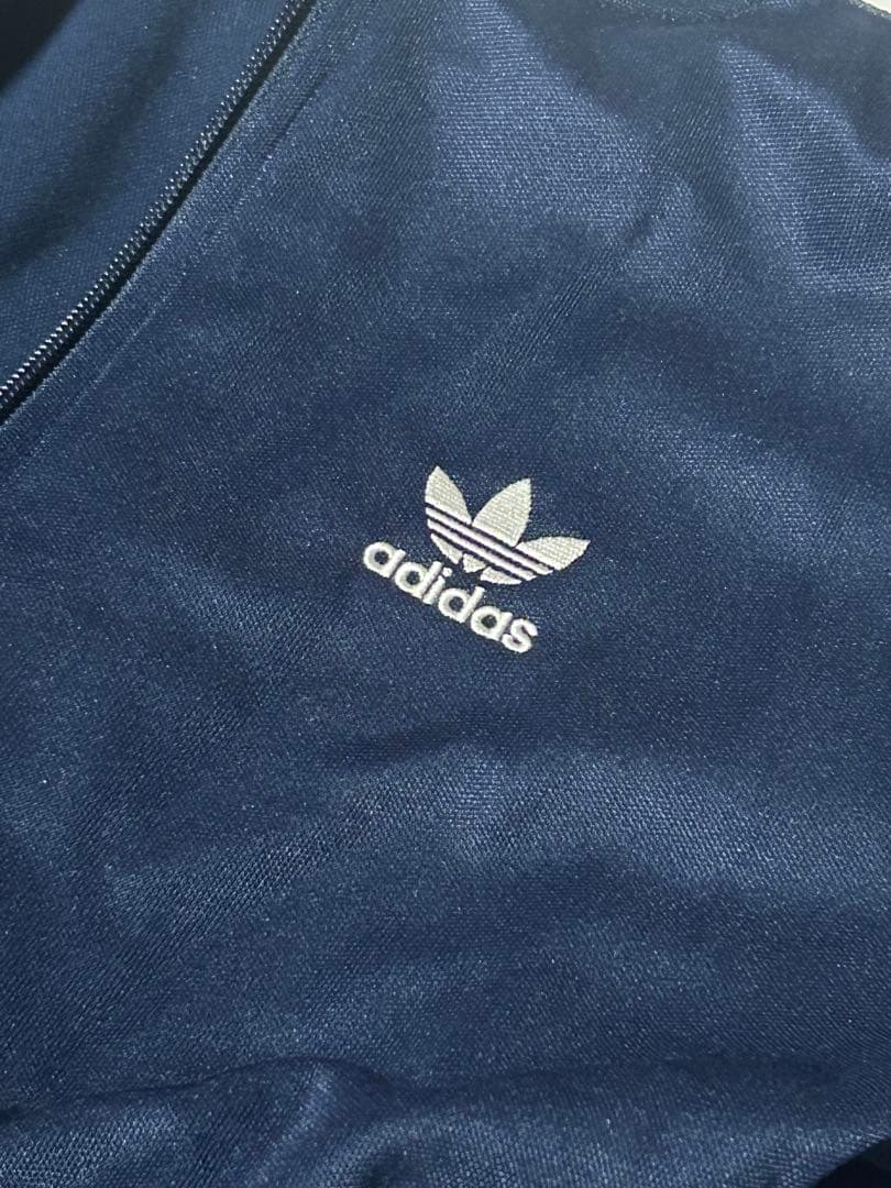 adidas ネイビー　クラシックトラックジャケット