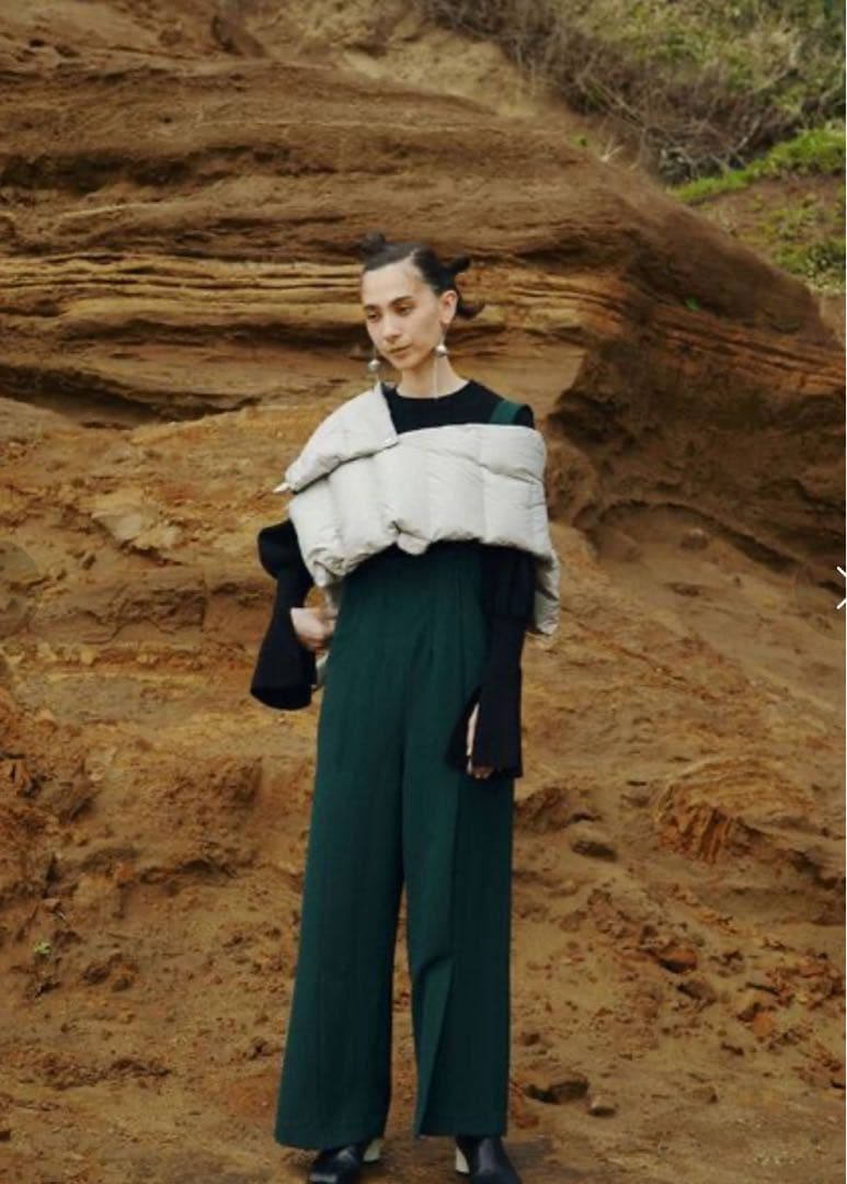 UN3D. ダウンマフラー アンスリード ショートベスト ダウンベスト　完売品