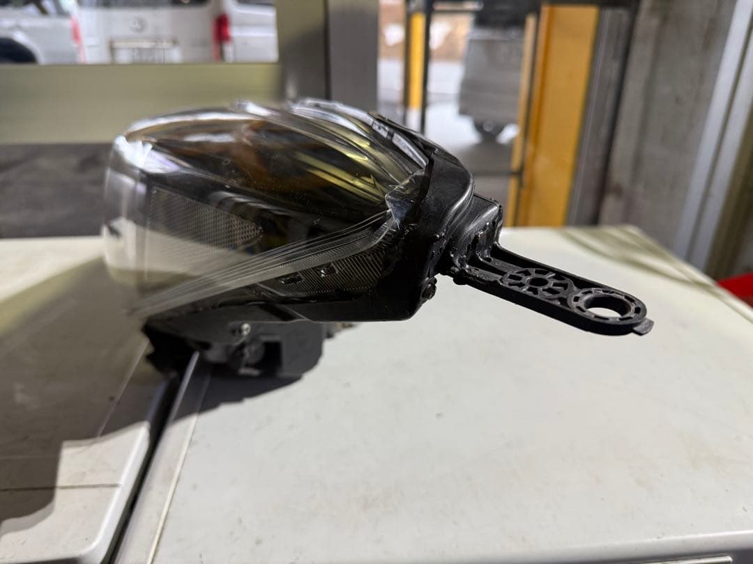 フォレスター SJ5/SJG 後期 左ライト KOITO 100-60310