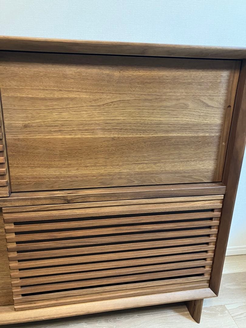 カリモク　サイドボード　キャビネット　ルーバー　ウォールナット