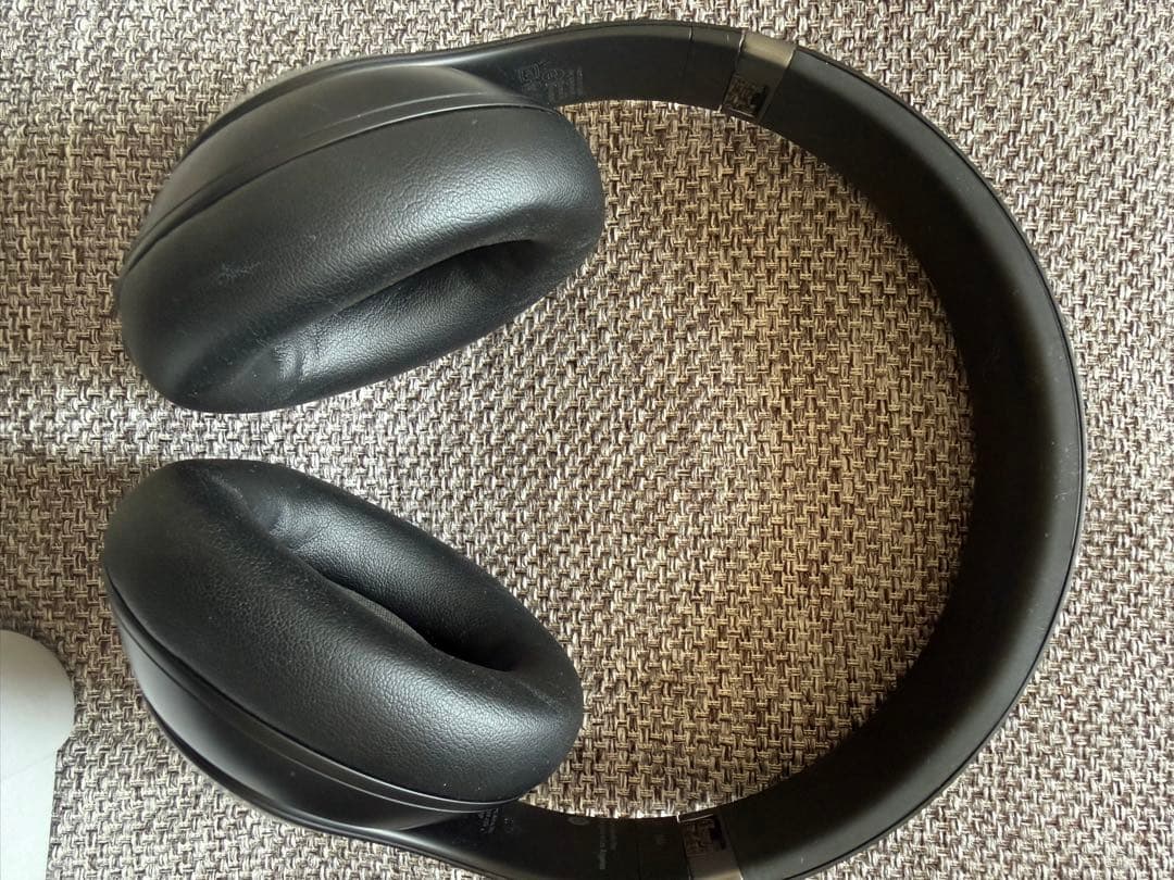 Beats Studio Pro（ブラック）