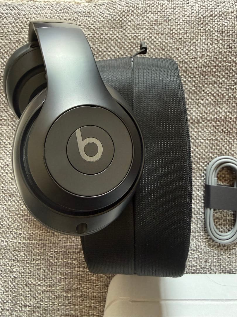 Beats Studio Pro（ブラック）