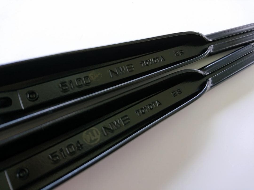 78系ランクルプラド　純正フロントワイパーアーム 左右　カバー＆ナットも付属