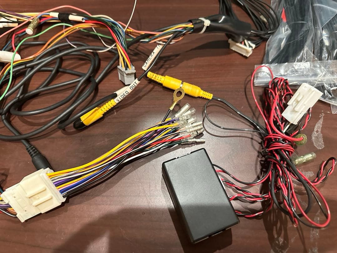 送料込み Panasonic ナビ 新品TVアンテナ付