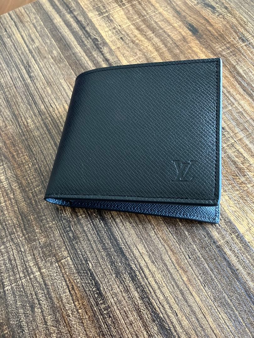 Louis Vuitton 二つ折り財布 タイガ　新品未使用