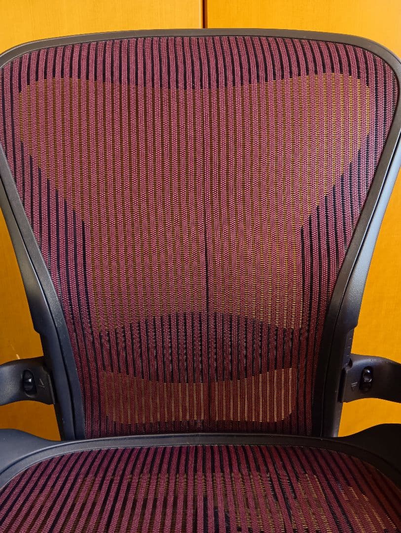 ア*ル様 【難あり】ハーマンミラー アーロンチェア