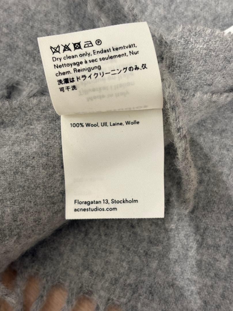 acne studios マフラー