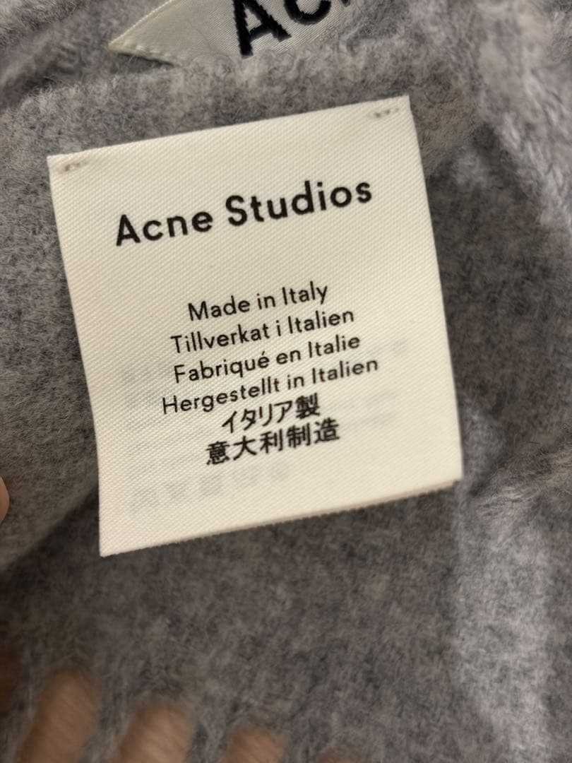 acne studios マフラー