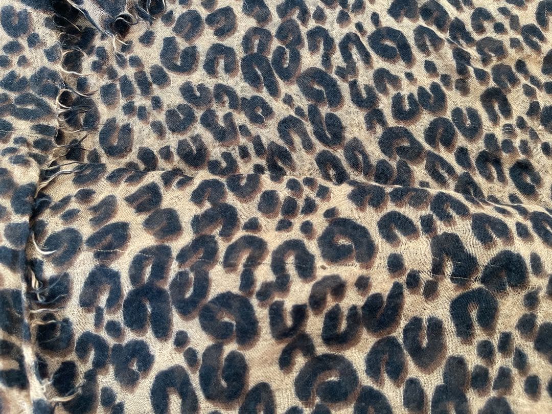 .*M様 LOUIS VUITTON ルイヴィトンレオパードカシミヤシルクストー