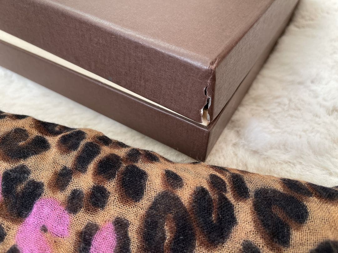 .*M様 LOUIS VUITTON ルイヴィトンレオパードカシミヤシルクストー